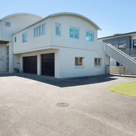 Modern Marine Parade Apartment Mount Maunganui Esterno foto